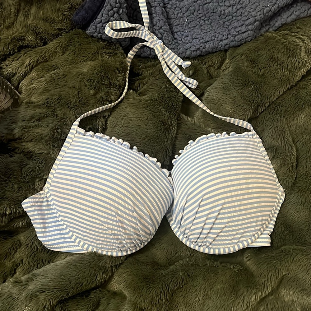 H&M swim top